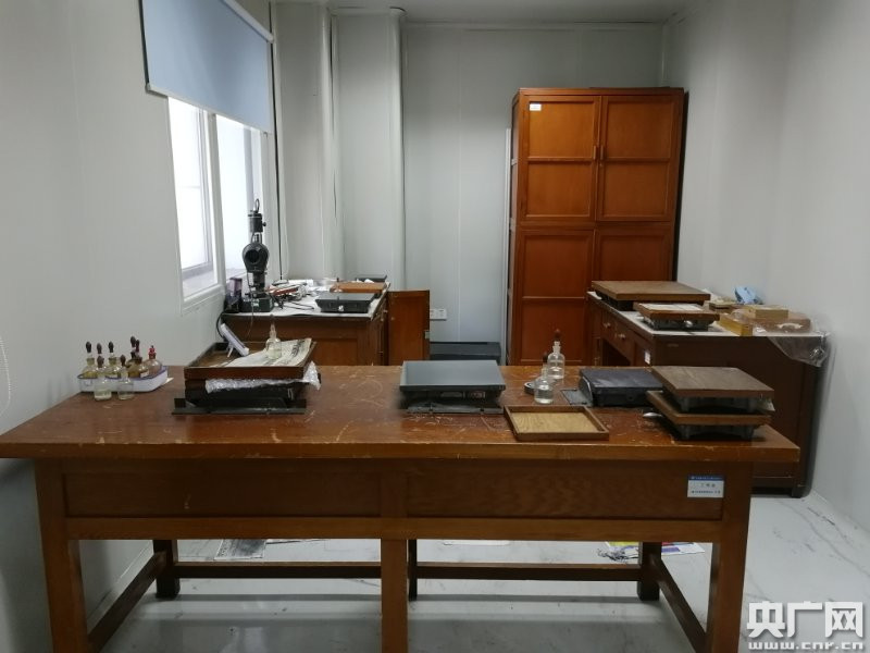 大國(guó)工匠航天研磨師葉輝：誤差0.05微米 比智能機(jī)器精準(zhǔn)10倍