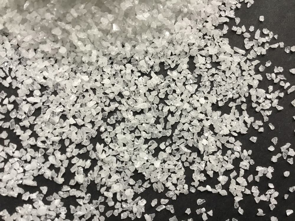 噴砂白色氧化鋁砂12-220# 氧化鋁 12-320# 價(jià)格面議 起訂量不限