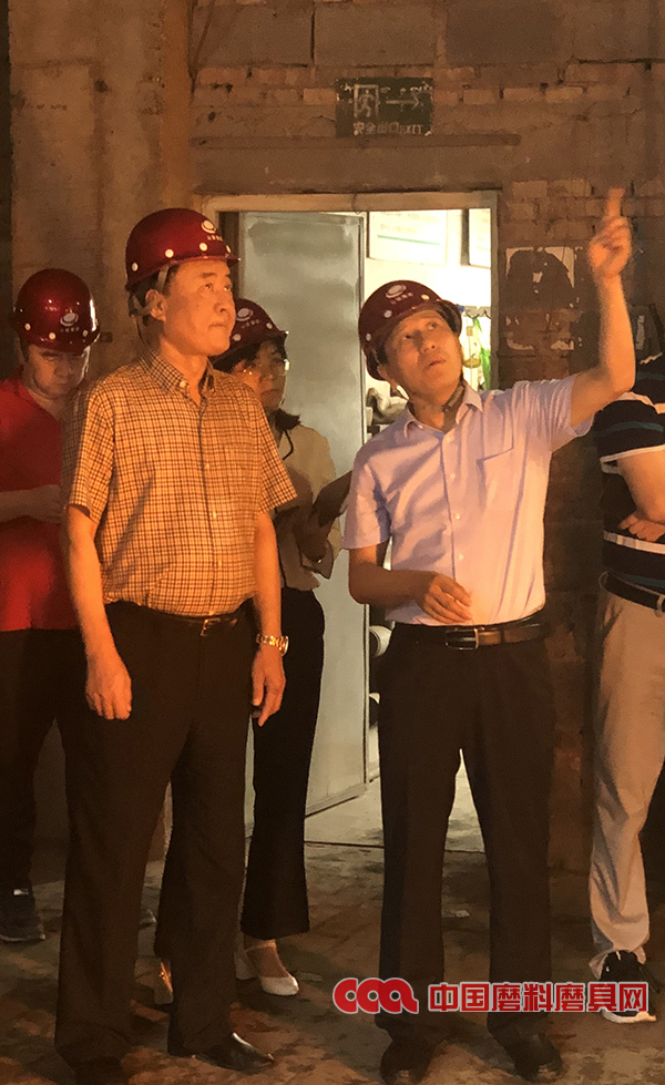 陳鵬秘書長一行調(diào)研山西、三門峽地區(qū)剛玉企業(yè)
